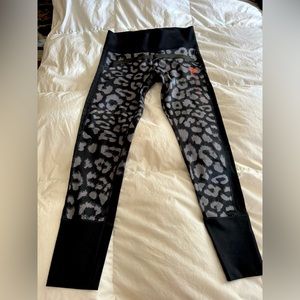 Stella McCartney adidas leopard print leggings M